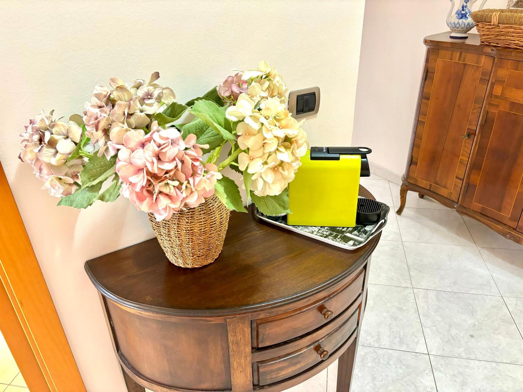 Longlife Isbingias Apartment Каляри Екстериор снимка